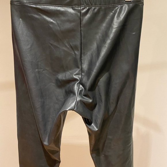 H&M Faux Leather Leggings. Size medium - Picture 10 of 11